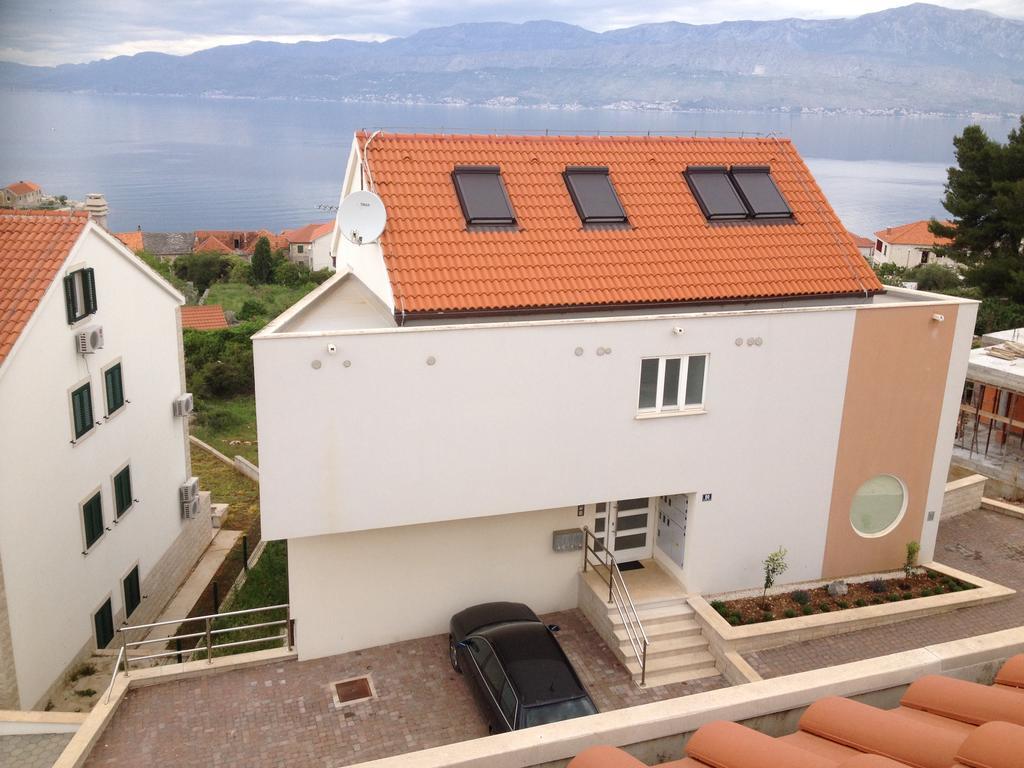 Apartments Klementina Postira Zewnętrze zdjęcie